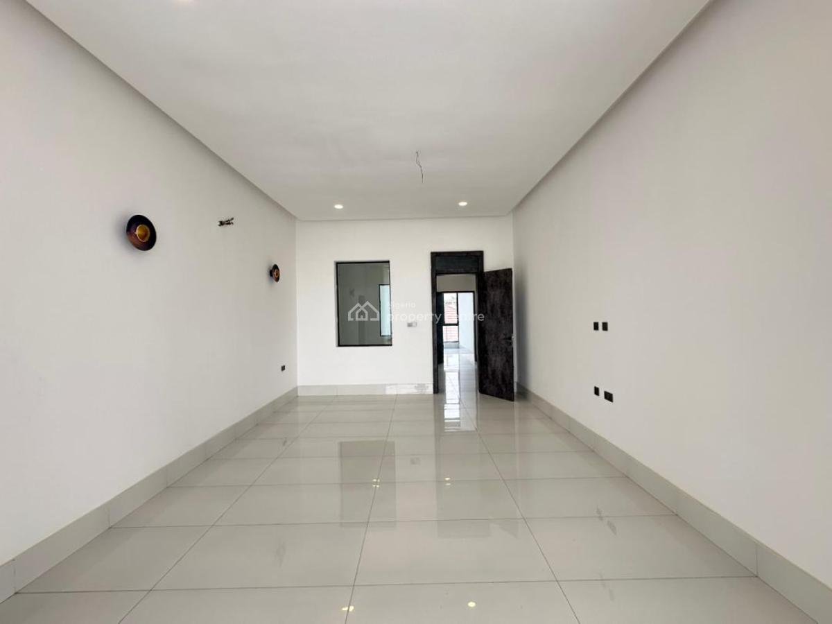 8 Bedrooms Luxury Mansion, Asokoro District, Abuja, Detached Duplex for Sale