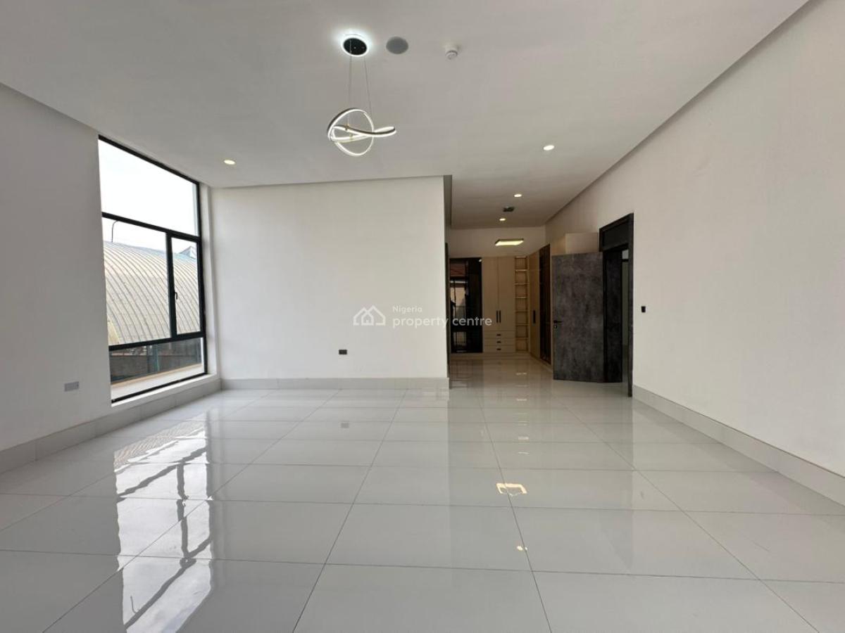 8 Bedrooms Luxury Mansion, Asokoro District, Abuja, Detached Duplex for Sale