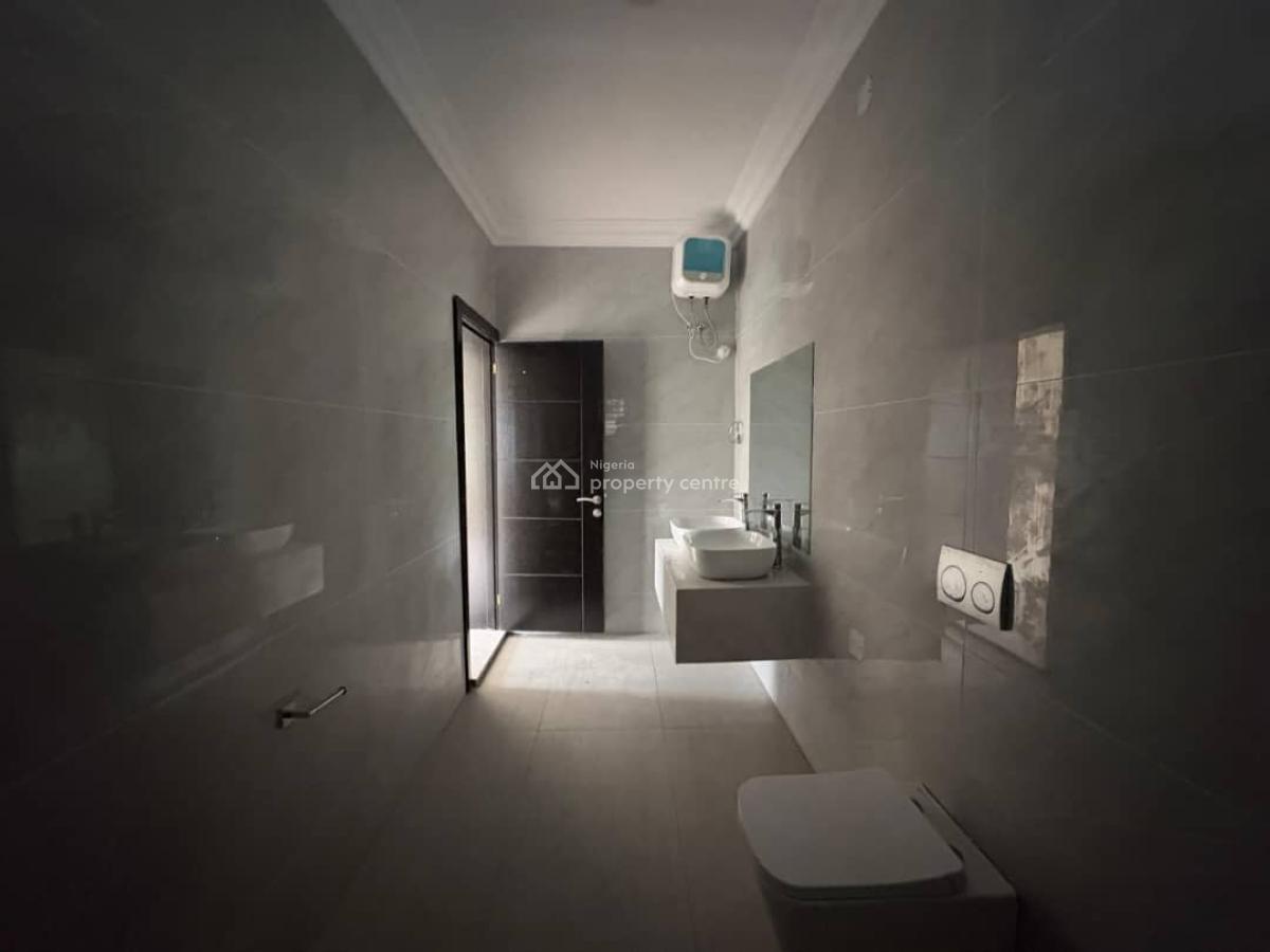 New Luxury 3bedroom with Bq Elevator Pool Gym 24hours Light, Off Admiralty Way, Lekki Phase 1, Lekki, Lagos, Flat / Apartment for Rent