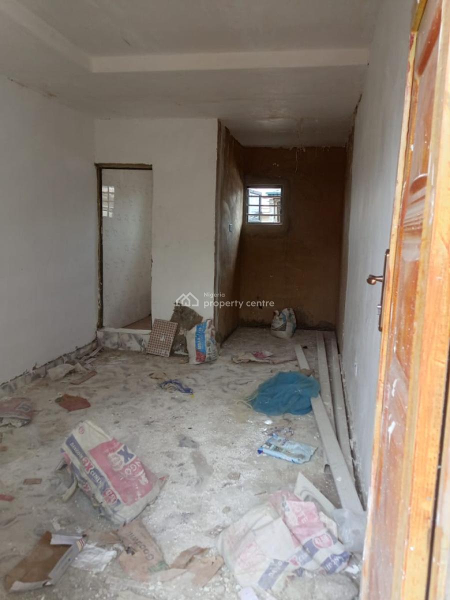 Newly Built Standard and Spacious Roomself in a Serene Environment, Shomolu, Shomolu, Lagos, Self Contain (single Rooms) for Rent