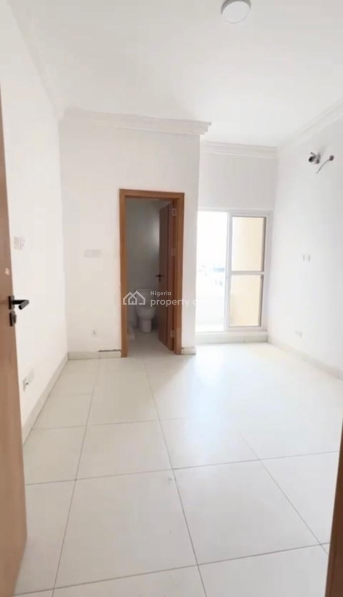 Brand New Water-front 3bedroom with 24 Hours Electricity in an Estate, Osapa, Lekki, Lagos, Flat / Apartment for Rent