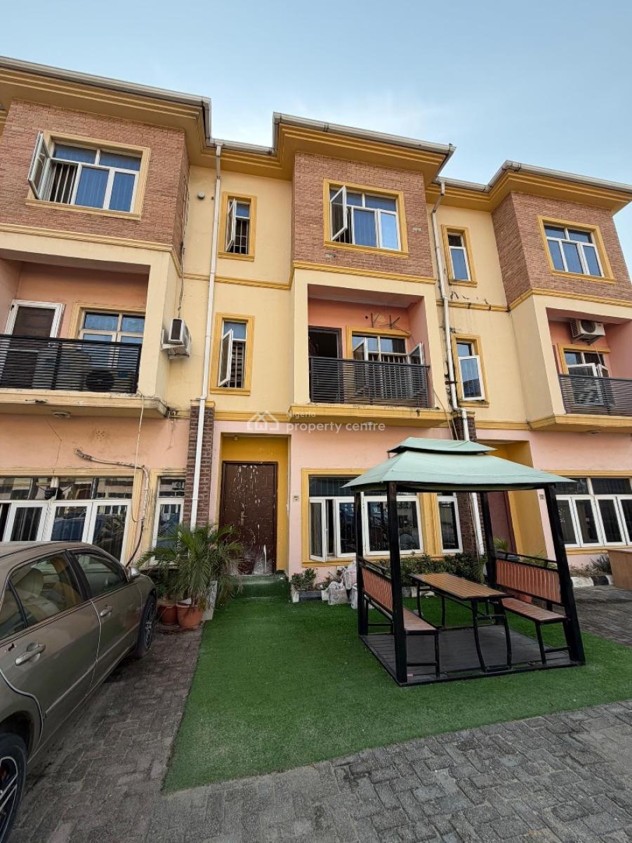 4 Bedbroom Terraced Duplex + Bq, Osapa, Lekki, Lagos, Terraced Duplex for Sale