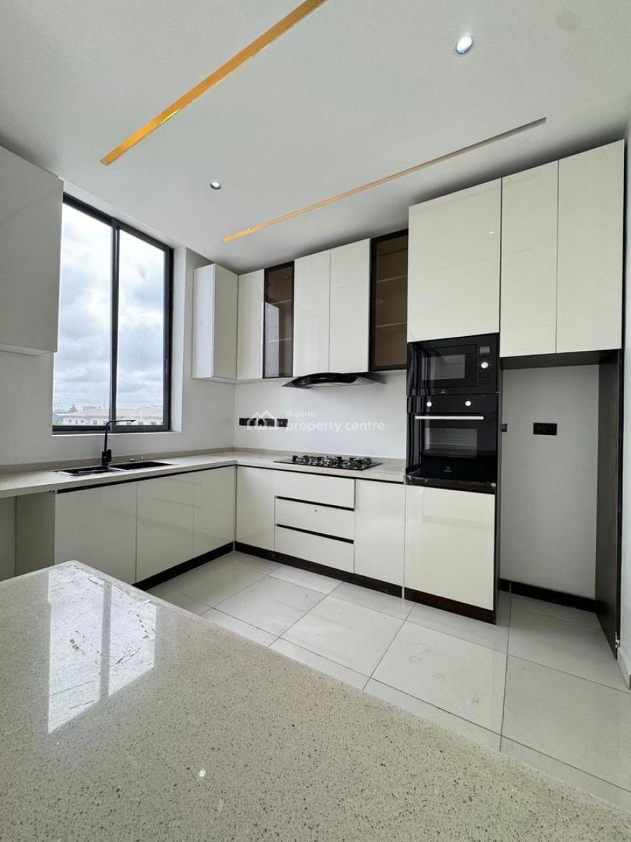 Capacious  Fully Serviced 2  Bedroom Apartment with Elevator, Gym & Sw, Oniru, Lekki, Lagos, Flat / Apartment for Sale