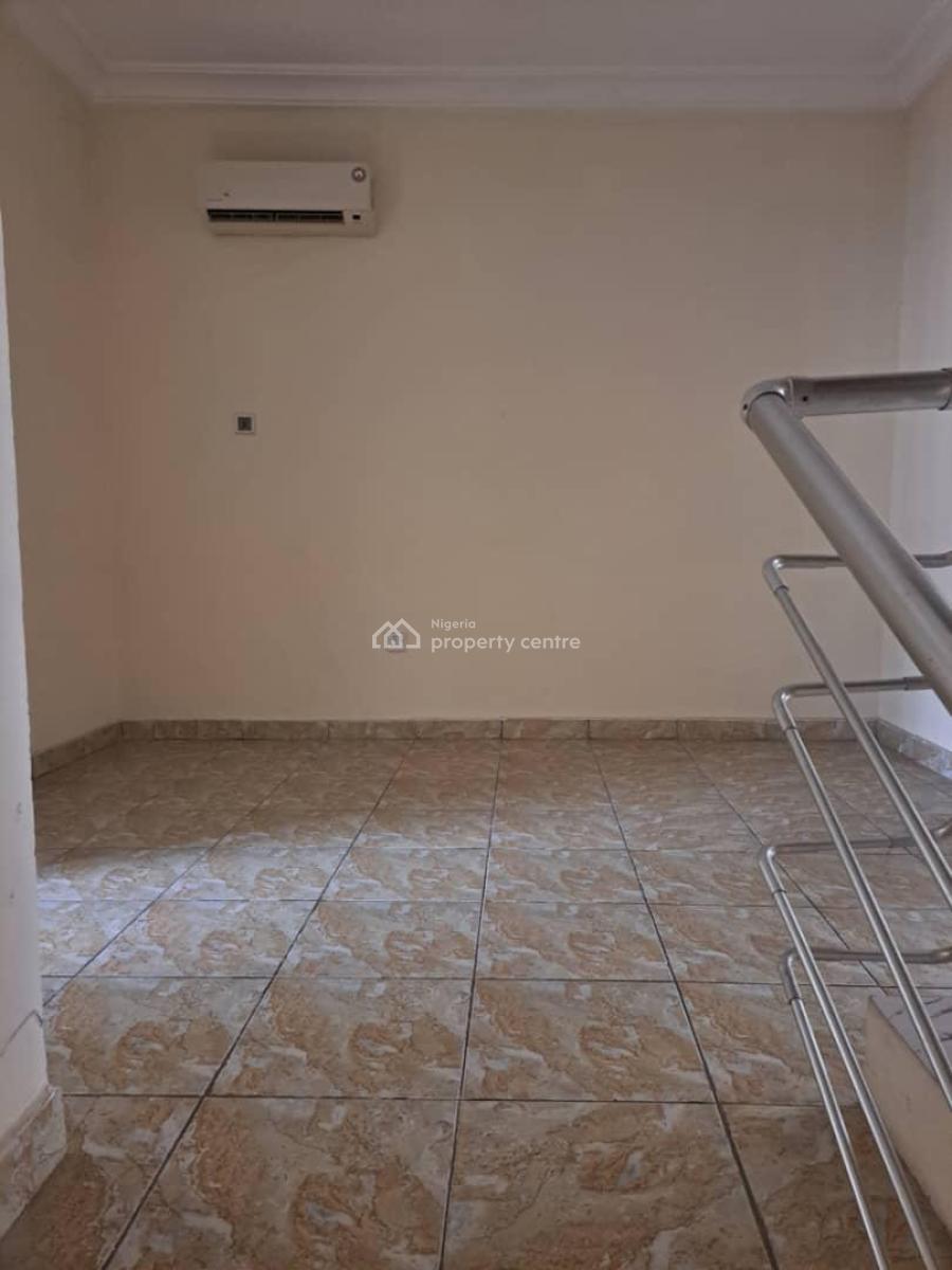 Four Bedroom Terrace Duplex with a Room Bq, Chevron Alternative, Lekki Phase 2, Lekki, Lagos, Terraced Duplex for Rent