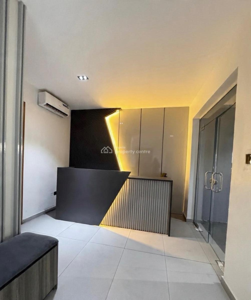 Fully Serviced 2 Bedroom Apartment with Bq, Lekki Phase 1, Lekki Phase 1, Lekki, Lagos, Block of Flats for Sale