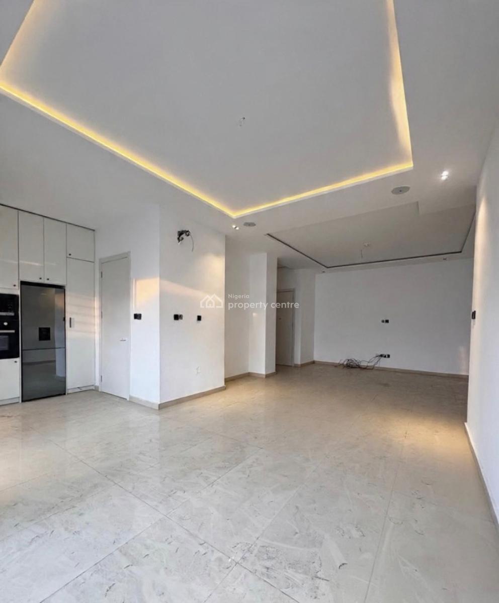 Fully Serviced 2 Bedroom Apartment with Bq, Lekki Phase 1, Lekki Phase 1, Lekki, Lagos, Block of Flats for Sale