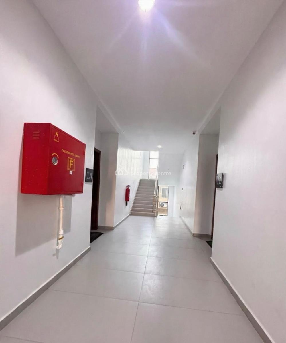 Fully Serviced 2 Bedroom Apartment with Bq, Lekki Phase 1, Lekki Phase 1, Lekki, Lagos, Block of Flats for Sale