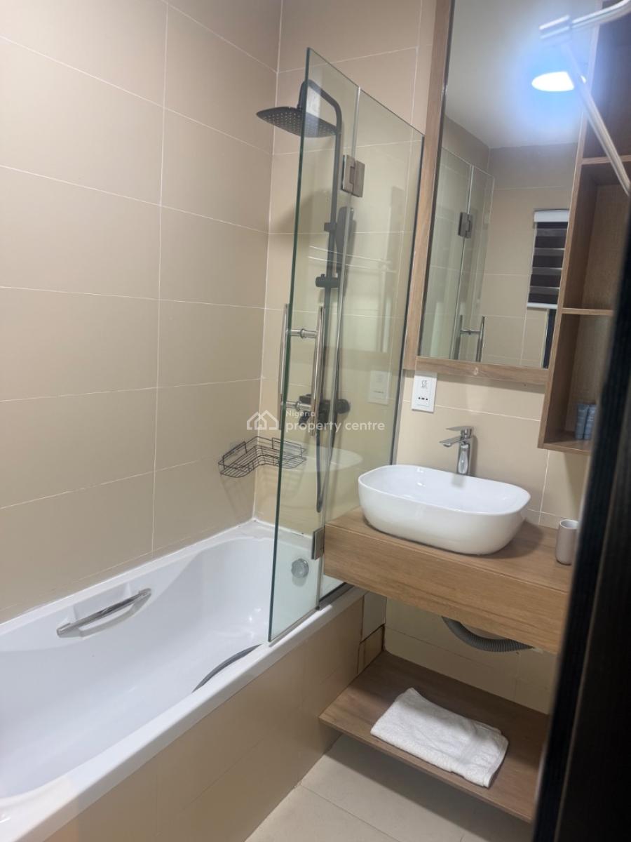 3 Bedroom Apartment, Off Bourdillon Road, Ikoyi, Lagos, Flat / Apartment Short Let