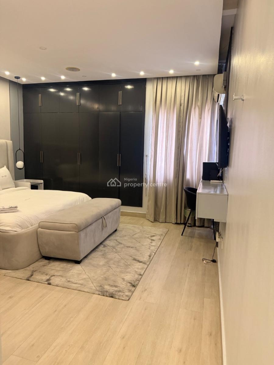 3 Bedroom Apartment, Gerrard Road, Ikoyi, Lagos, Flat / Apartment Short Let