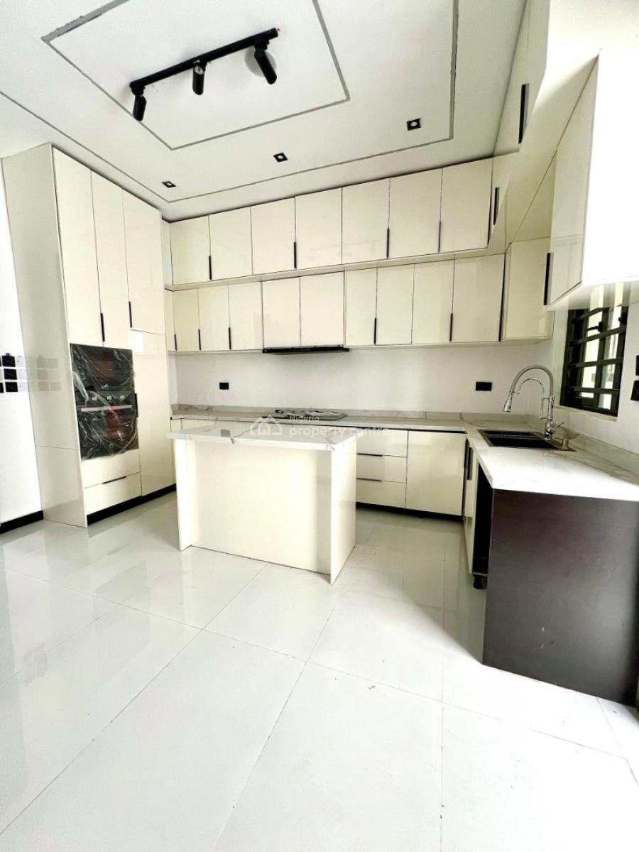 5 Bedroom Detached Duplex with Bq, Ologolo, Lekki, Lagos, Detached Duplex for Sale