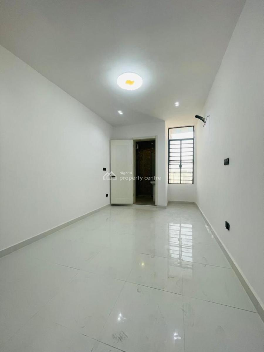 Well Spacious Luxury 2 Bedroom Apartment, Ologolo, Lekki, Lagos, Flat / Apartment for Sale