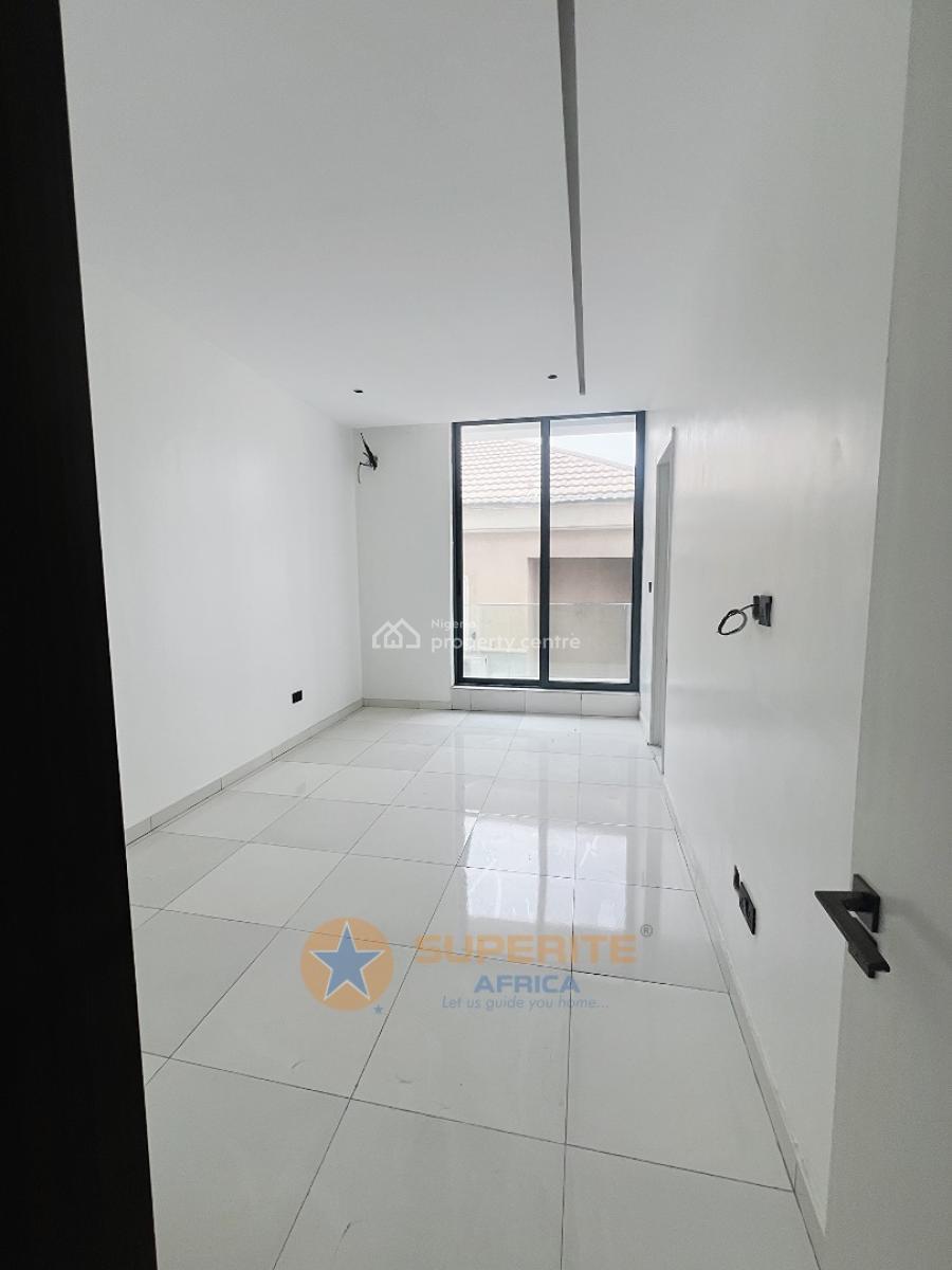 2-bedroom Luxurious Apartments, Lekki Phase 1, Lekki, Lagos, Flat / Apartment for Sale