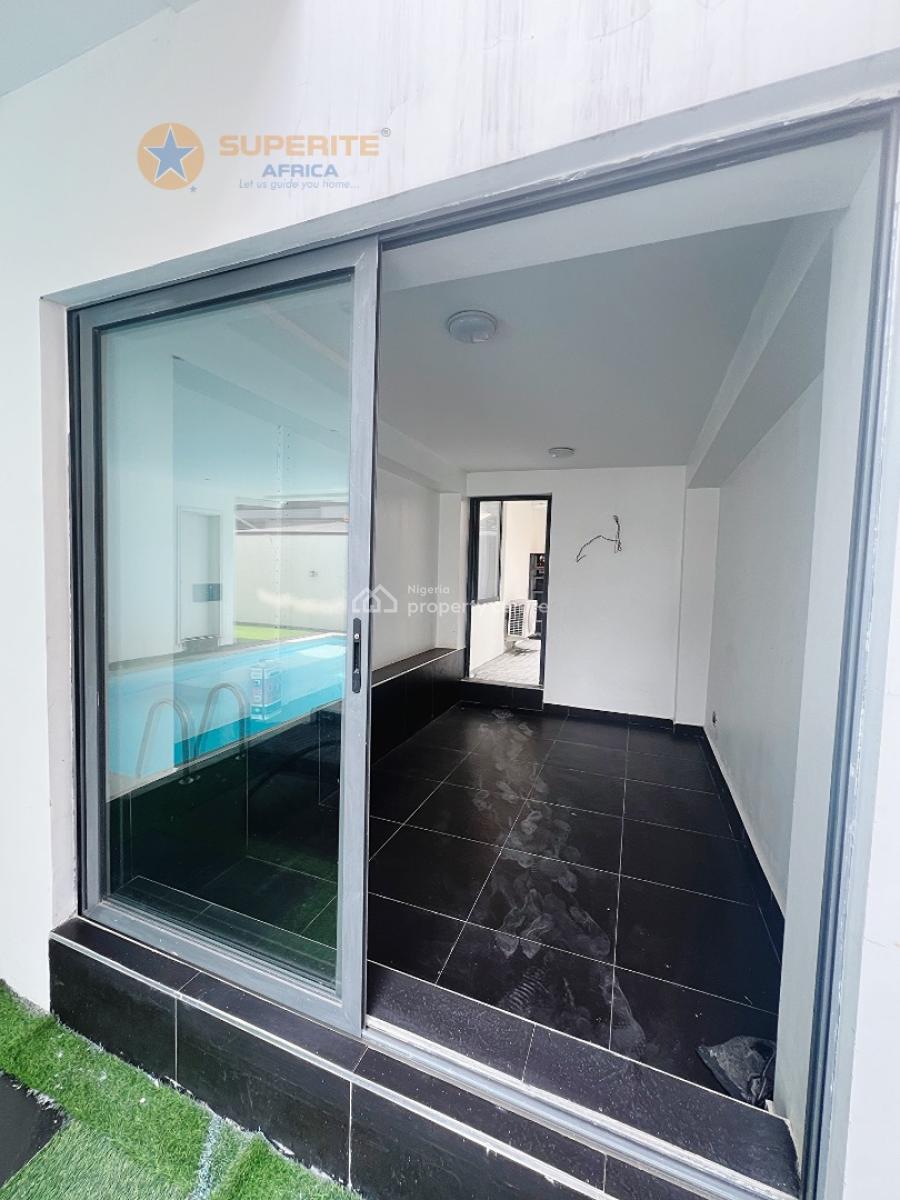 2-bedroom Luxurious Apartments, Lekki Phase 1, Lekki, Lagos, Flat / Apartment for Sale