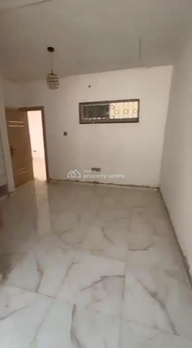 Semi Masters Bedroom Inside a Shared Apartment{ Video}, Lekki Gardens Phase 4 @ General Paint/ Pepperoni, Ajah, Lagos, Self Contain (single Rooms) for Rent