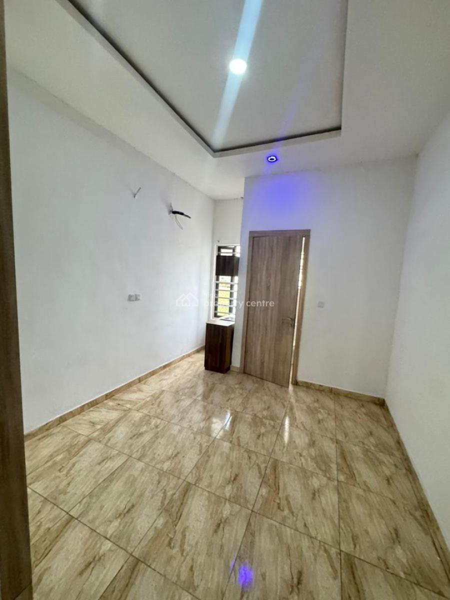 Single Room Upstairs with Personal Kitchen, Vgc, Harris Drive, Lekki, Lagos, Self Contain (single Rooms) for Rent