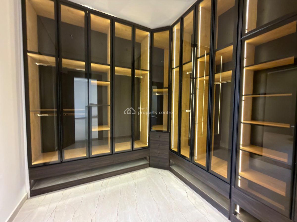 Luxurious 8 Bedroom Detached House, Maitama District, Abuja, Detached Duplex for Sale