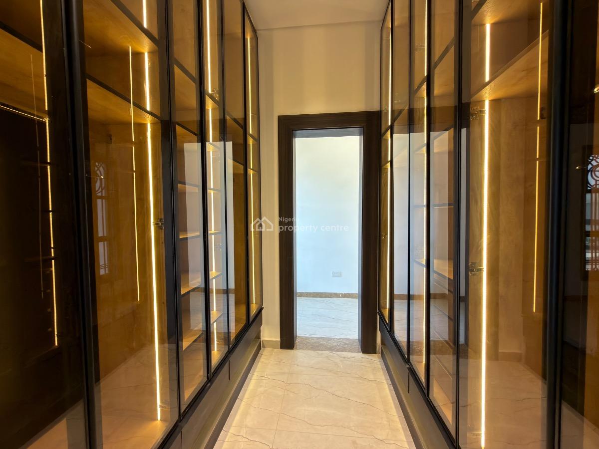 Luxurious 8 Bedroom Detached House, Maitama District, Abuja, Detached Duplex for Sale