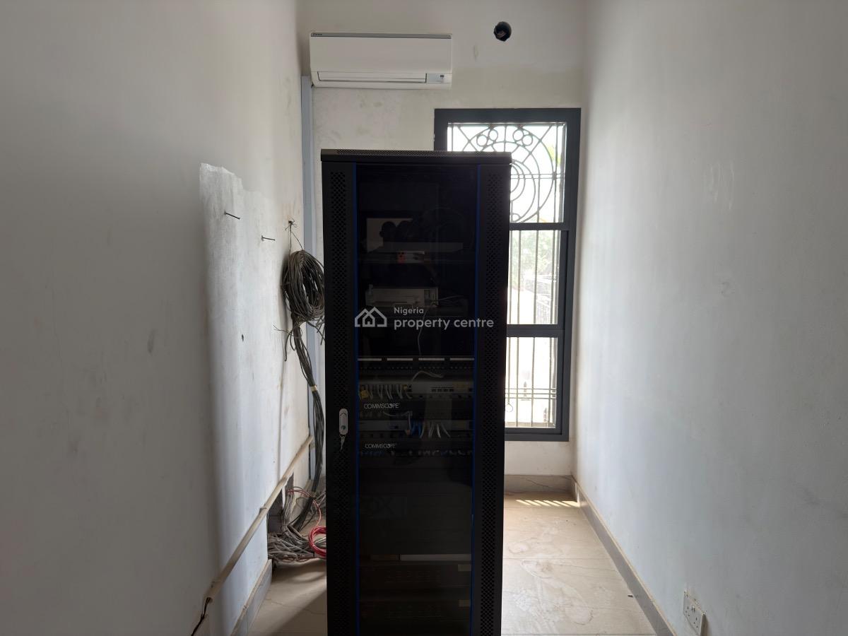 Luxurious 8 Bedroom Detached House, Maitama District, Abuja, Detached Duplex for Sale