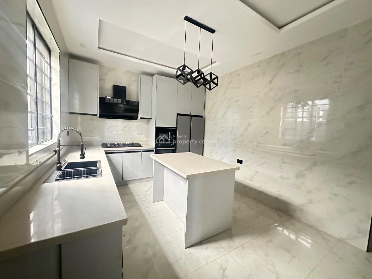 Spacious 5 Bedroom Fully Detached Duplex with Bq, Lekki, Lagos, Detached Duplex for Sale