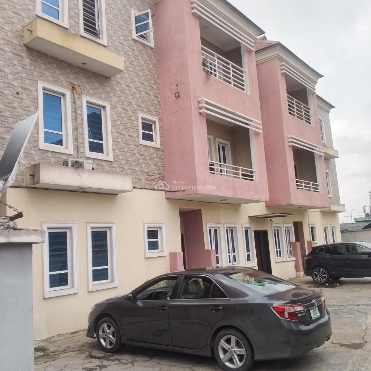3 Bedroom Flat with Bq (ground Floor), Ikeja Gra, Ikeja, Lagos, Flat / Apartment for Sale