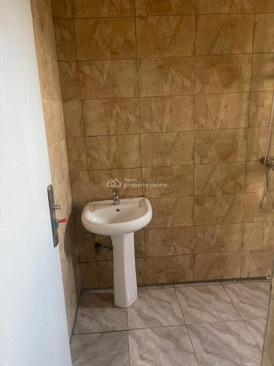 Luxury 3 Bedroom with Excellent Facilities, Main F01 Kubwa Abuja, Fo1 Layout, Kubwa, Abuja, Flat / Apartment for Rent