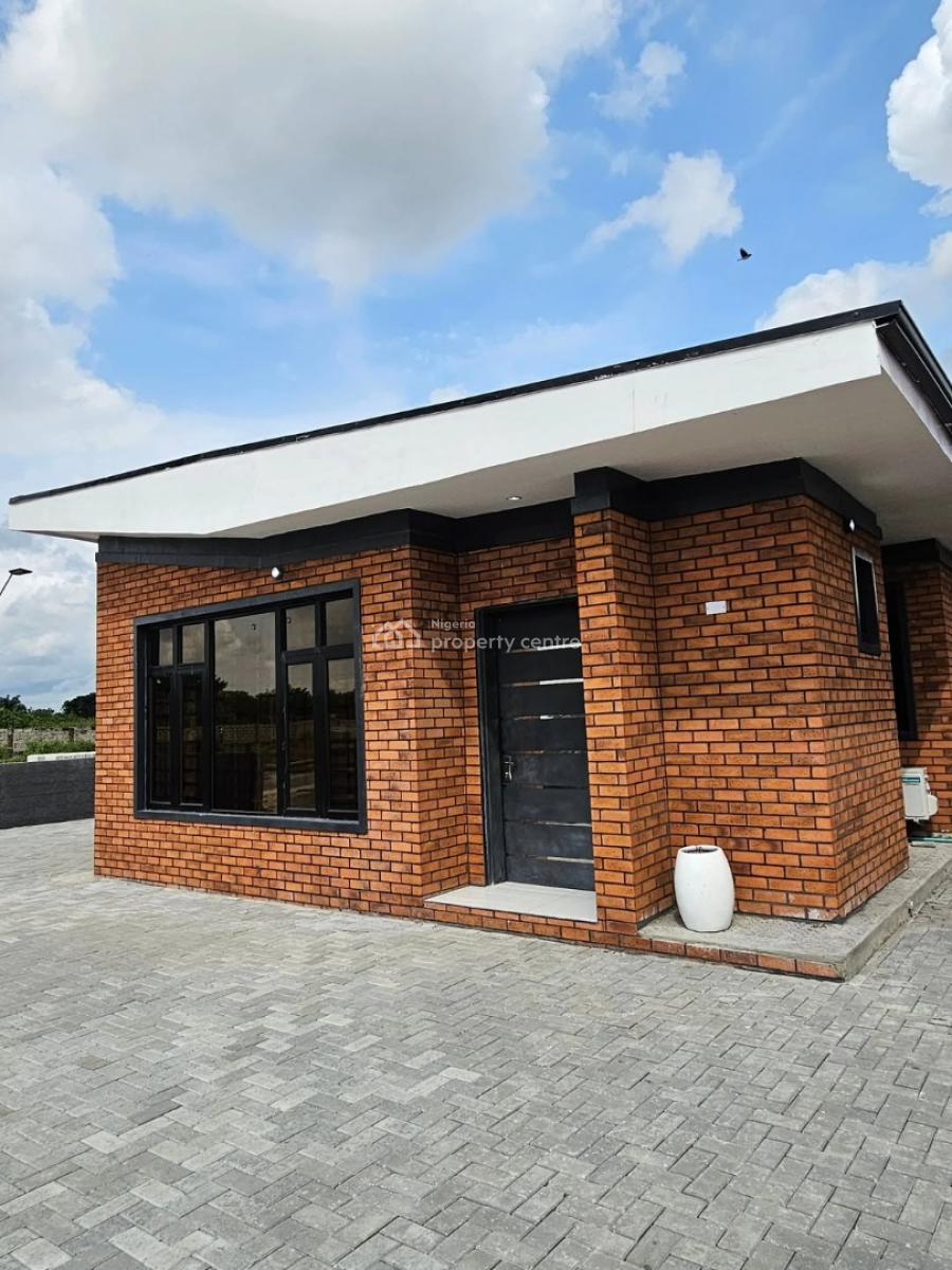 Three Bedroom Detached Bungalow with Bq, Swimming Pool, Ibeju Lekki, Lekki Expressway, Lekki, Lagos, Detached Bungalow for Sale