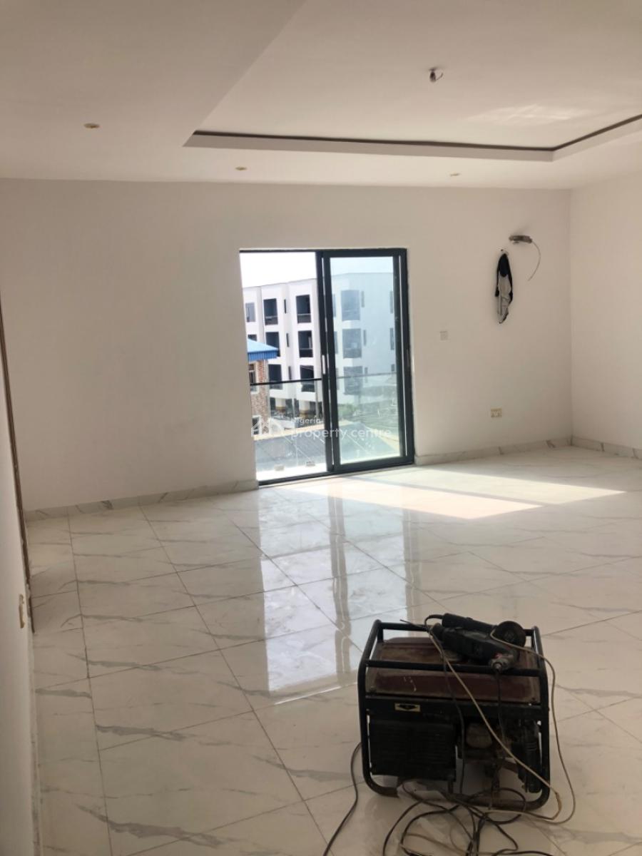 Luxury 2 Bedroom Apartments, Ologolo, Lekki, Lagos, Flat / Apartment for Sale