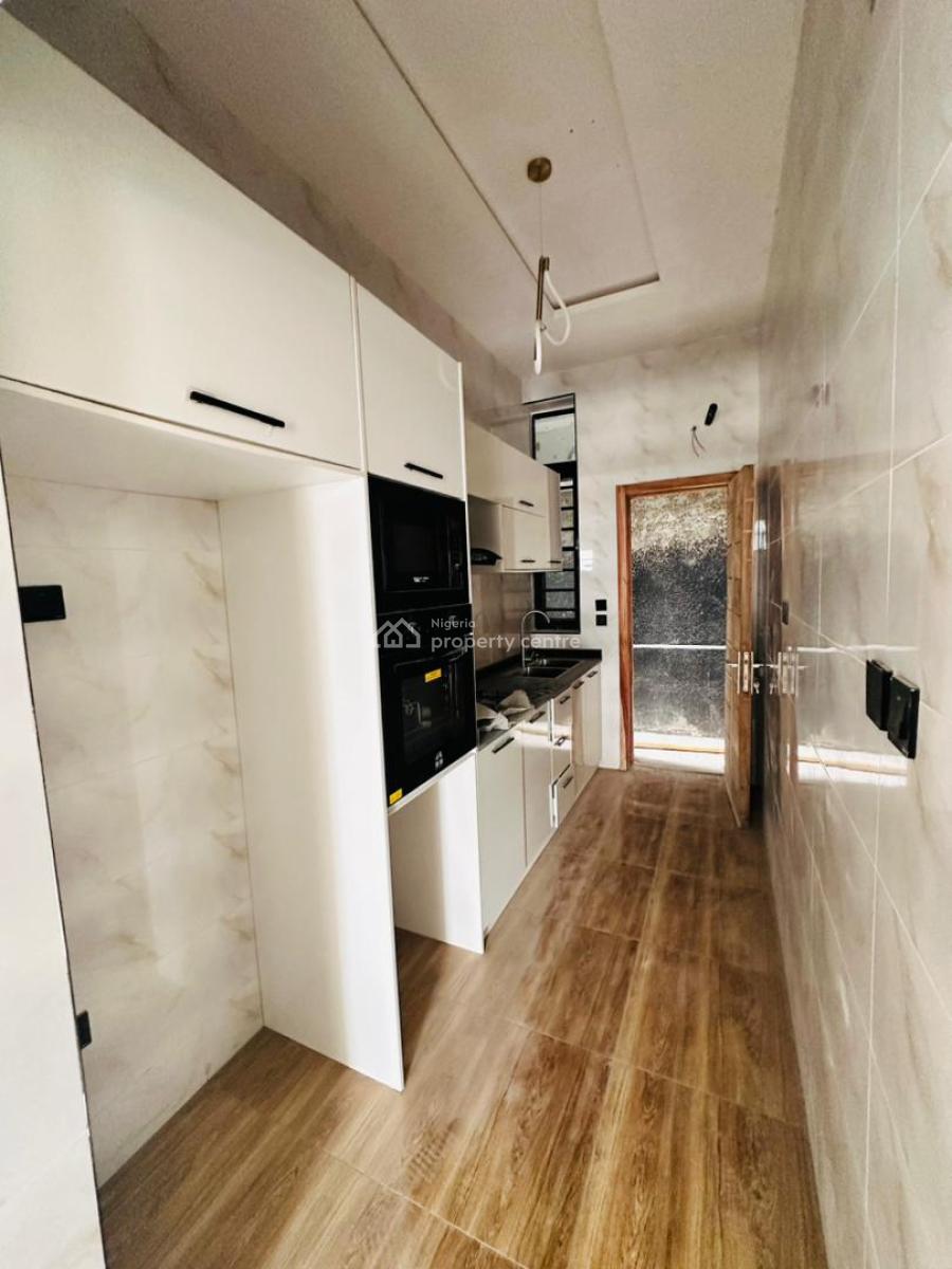 Luxurious 4bedroom Terrace Duplex in a Secured Estate, Chevron Second Toll Gate Lekki Lagos, Lekki, Lagos, Terraced Duplex for Sale