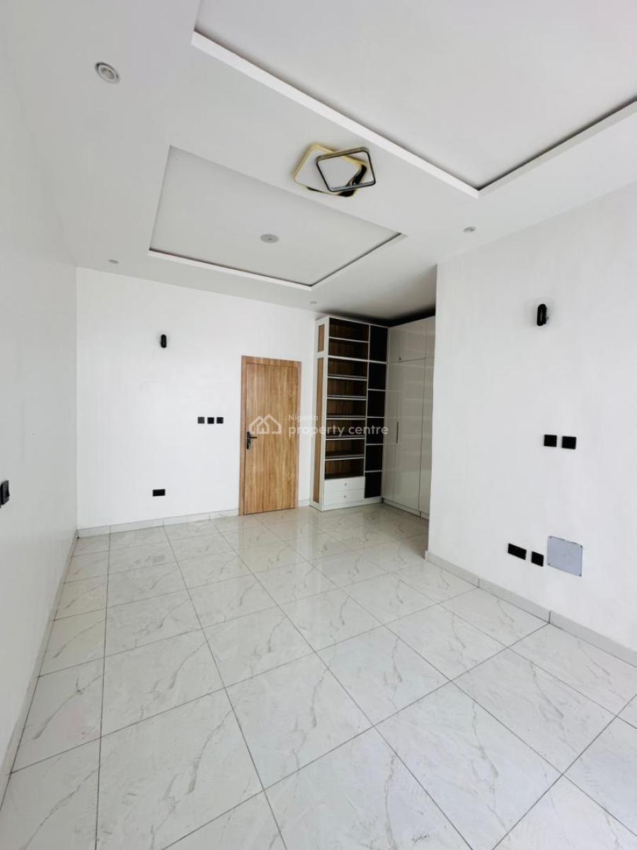 Luxurious 4bedroom Terrace Duplex in a Secured Estate, Chevron Second Toll Gate Lekki Lagos, Lekki, Lagos, Terraced Duplex for Sale