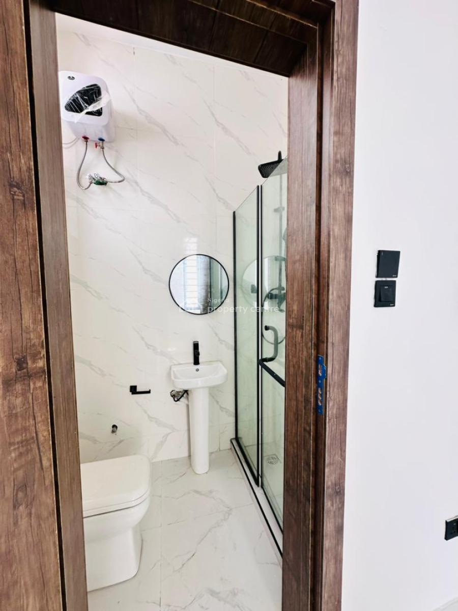 Luxurious 4bedroom Terrace Duplex in a Secured Estate, Chevron Second Toll Gate Lekki Lagos, Lekki, Lagos, Terraced Duplex for Sale