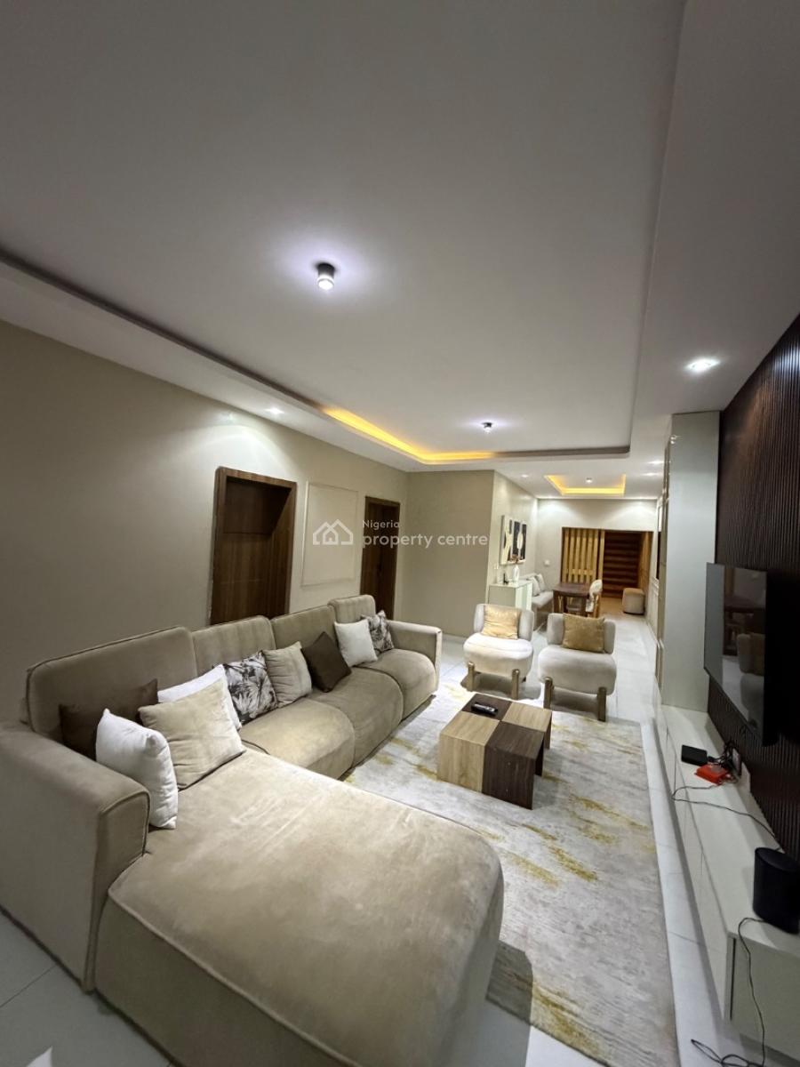 Luxurious 2bedrooms Flat with Bq, Whitesand School Road, Lekki Phase 1, Lekki, Lagos, Flat / Apartment for Rent