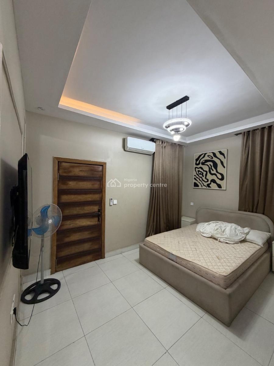 Luxurious 2bedrooms Flat with Bq, Whitesand School Road, Lekki Phase 1, Lekki, Lagos, Flat / Apartment for Rent