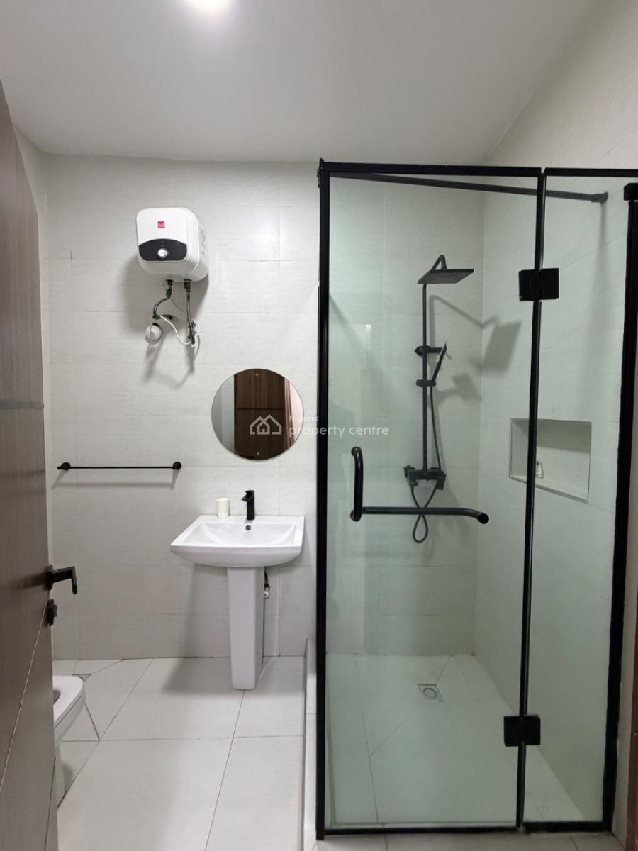 Luxurious 2bedrooms Flat with Bq, Whitesand School Road, Lekki Phase 1, Lekki, Lagos, Flat / Apartment for Rent