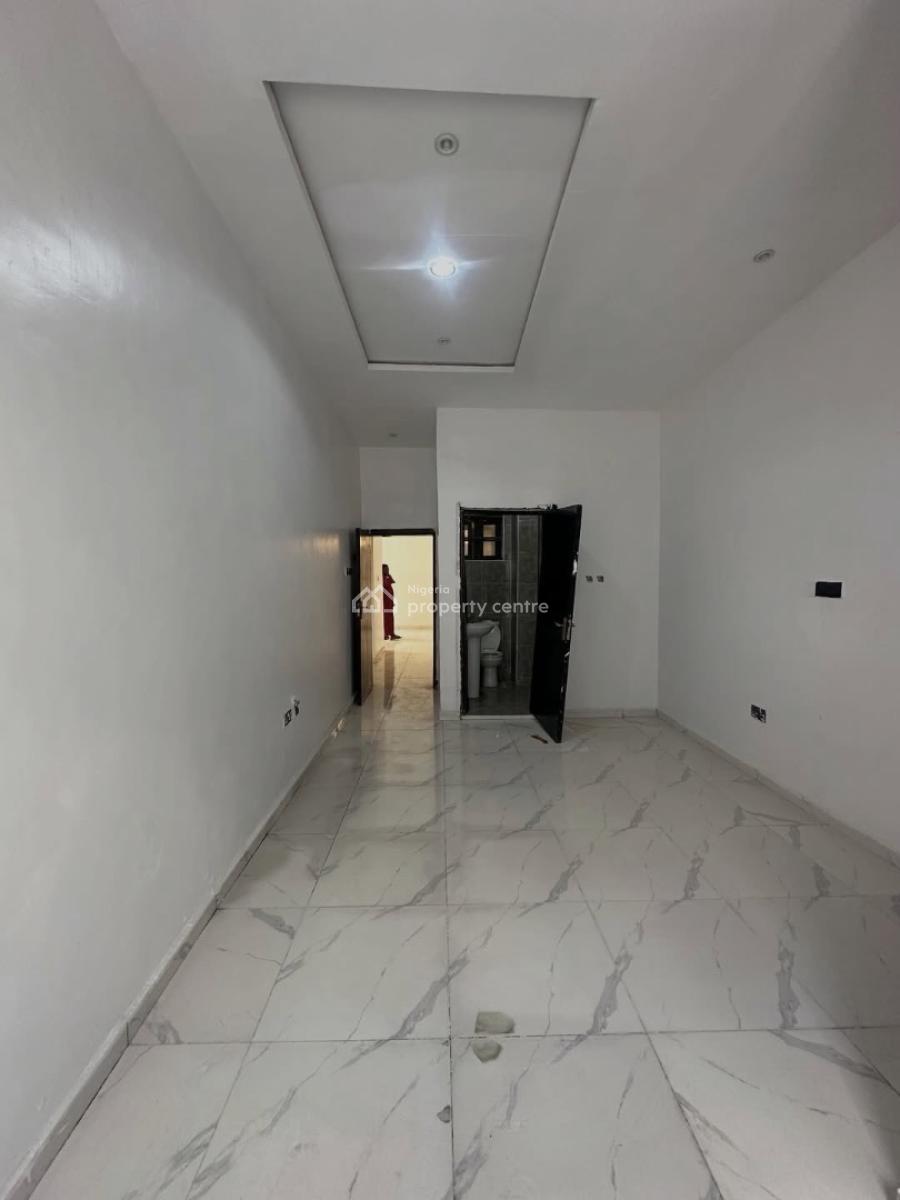 Fully Serviced 2 Bedroom Apartment with Pool & Gym, 2 Bedroom Apartment for Rent, Lekki Phase 1, Lekki, Lagos, Flat / Apartment for Rent