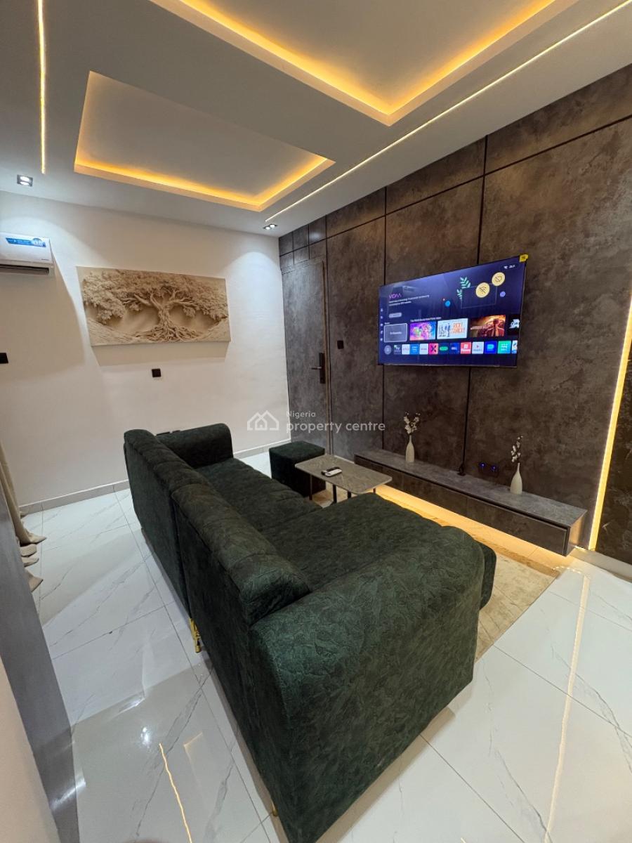 Luxury 1 Bedroom Apartment, Little Road Street Yaba, Yaba, Lagos, Flat / Apartment Short Let