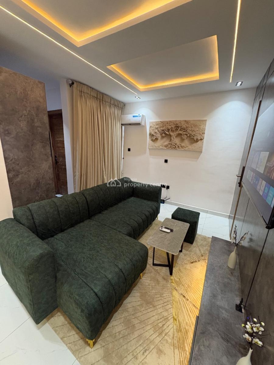 Luxury 1 Bedroom Apartment, Little Road Street Yaba, Yaba, Lagos, Flat / Apartment Short Let