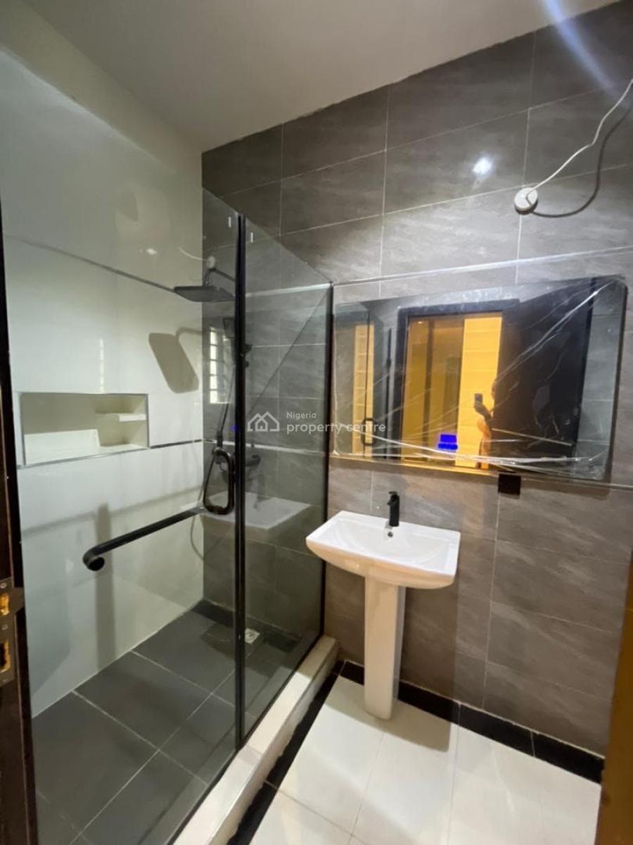 Newly Built 3 Bedroom Apartment with Bq, Lekki Phase 1, Lekki, Lagos, Flat / Apartment for Rent