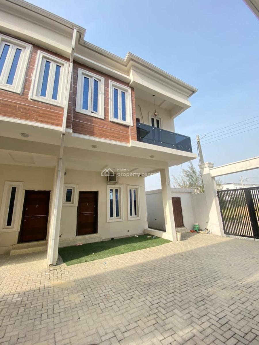 Standard 3 Bedroom Terraced Duplex, Vgc, Lekki, Lagos, Terraced Duplex for Sale