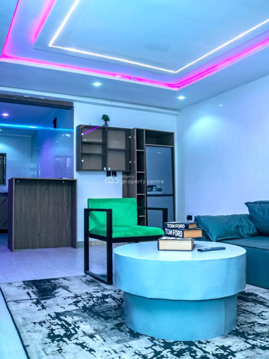 Luxury 2 Bedrooms, 24 Hours Power, Free Wi-fi, 3, Sorotona Close, Wuse 2, Abuja, Flat / Apartment Short Let