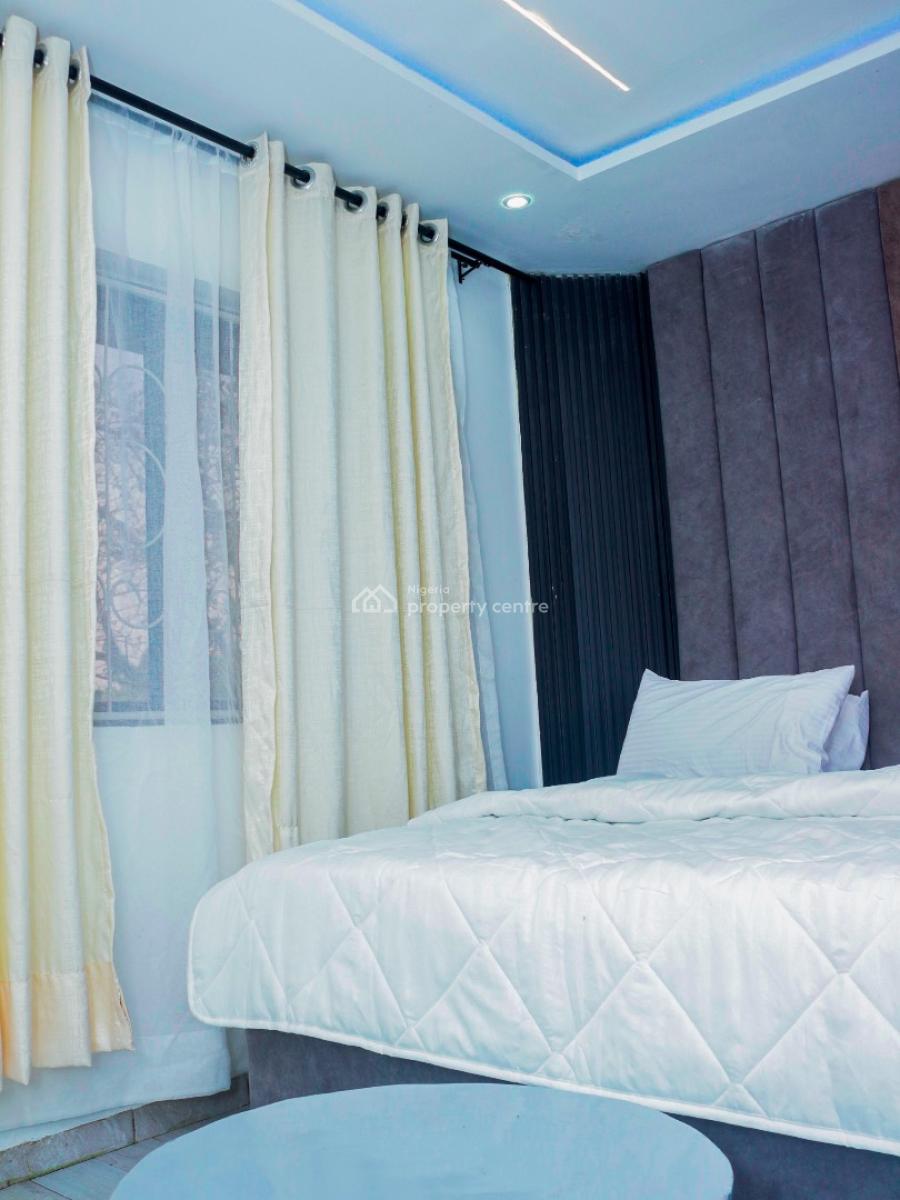 Luxury 2 Bedrooms, 24 Hours Power, Free Wi-fi, 3, Sorotona Close, Wuse 2, Abuja, Flat / Apartment Short Let