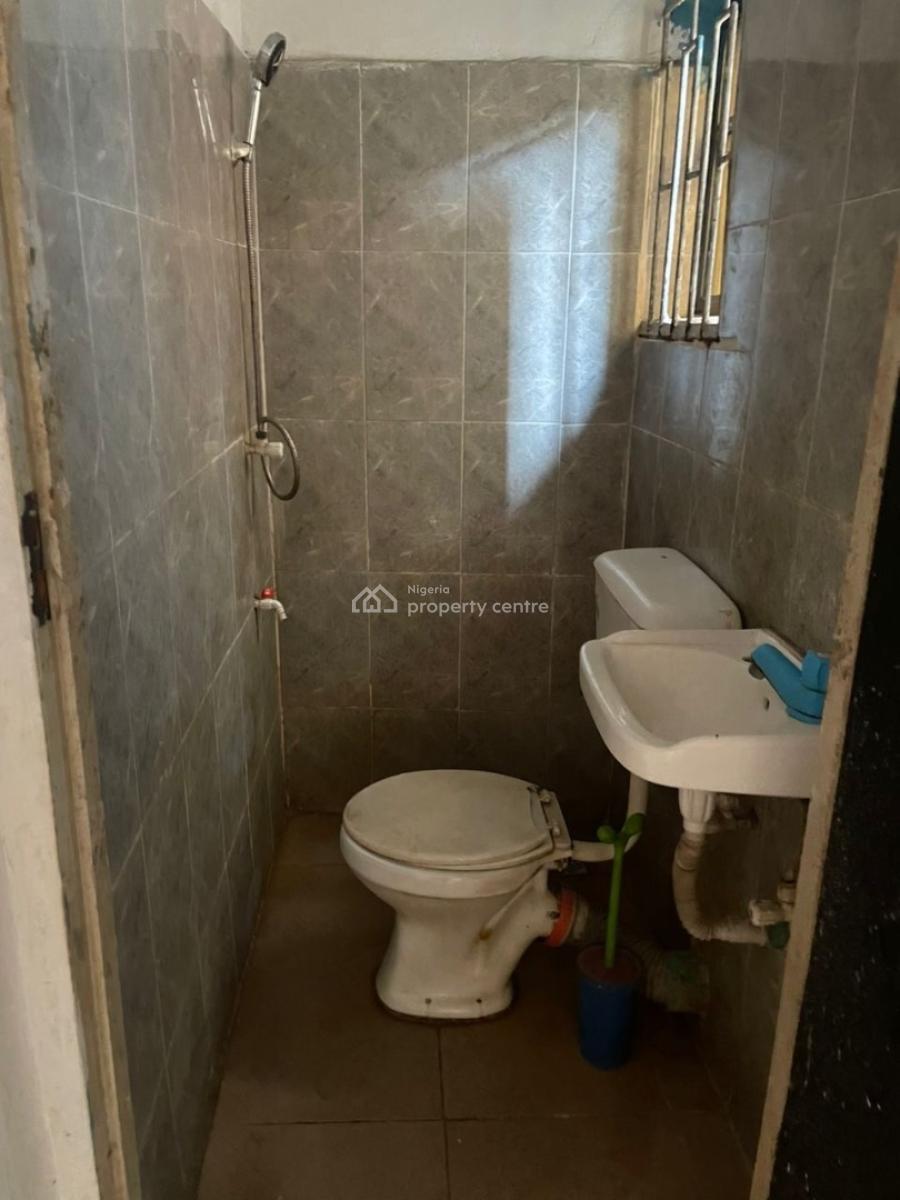 Lovely Roomself Contain Off Karounwi, Via Kilo, Surulere, Surulere, Lagos, Self Contain (single Rooms) for Rent