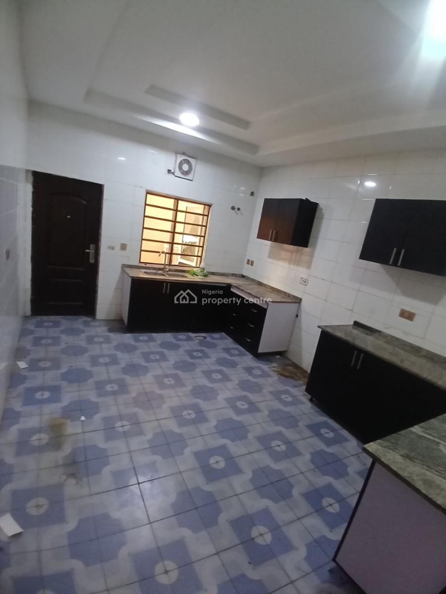Under Renovation, 4 Bedroom Terrace Duplex with 1room Bq, Guzape Abuja Diplomatic Zone, Guzape District, Abuja, Terraced Duplex for Rent