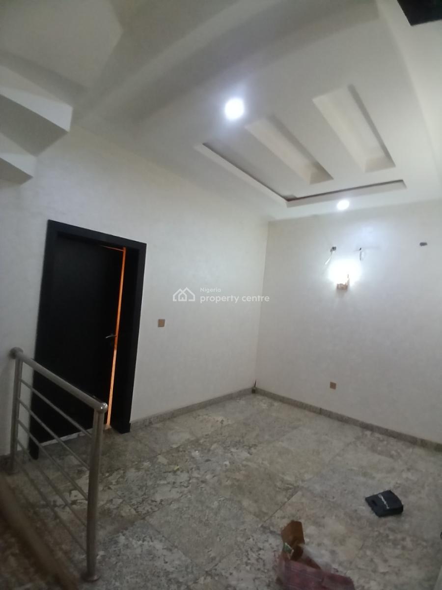 Under Renovation, 4 Bedroom Terrace Duplex with 1room Bq, Guzape Abuja Diplomatic Zone, Guzape District, Abuja, Terraced Duplex for Rent