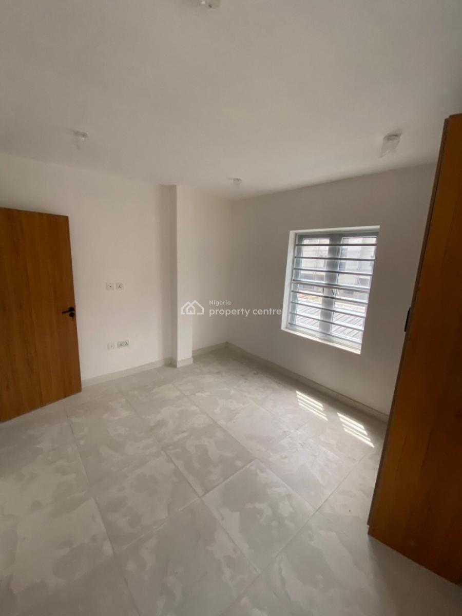 Newly Built Luxury 2 Bedroom Flat with Elevator and Gym, Lekki Phase 1, Lekki, Lagos, Flat / Apartment for Sale