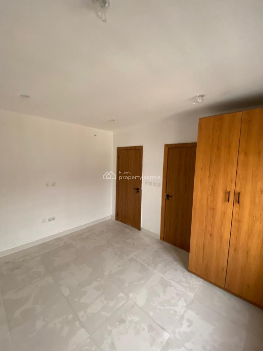 Newly Built Luxury 2 Bedroom Flat with Elevator and Gym, Lekki Phase 1, Lekki, Lagos, Flat / Apartment for Sale