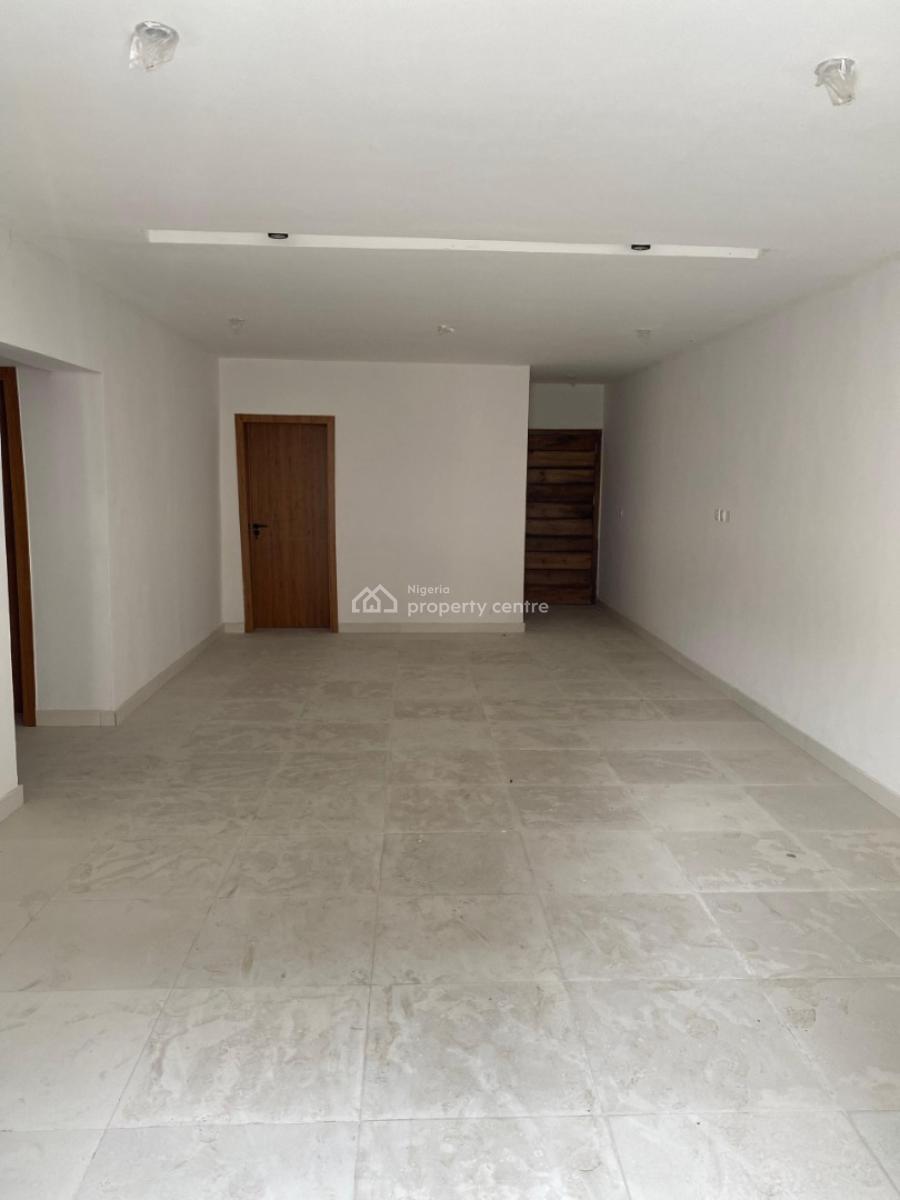 Newly Built Luxury 2 Bedroom Flat with Elevator and Gym, Lekki Phase 1, Lekki, Lagos, Flat / Apartment for Sale