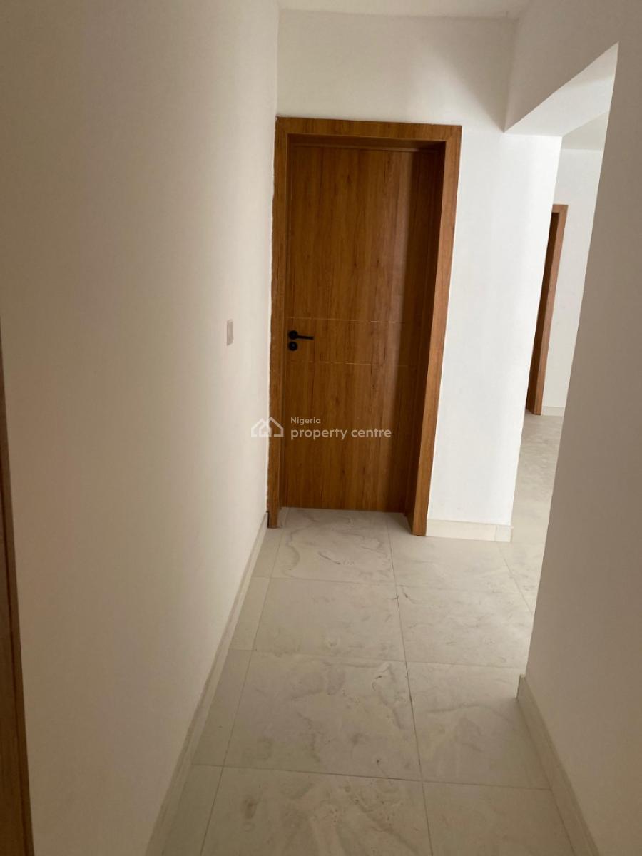 Newly Built Luxury 2 Bedroom Flat with Elevator and Gym, Lekki Phase 1, Lekki, Lagos, Flat / Apartment for Sale