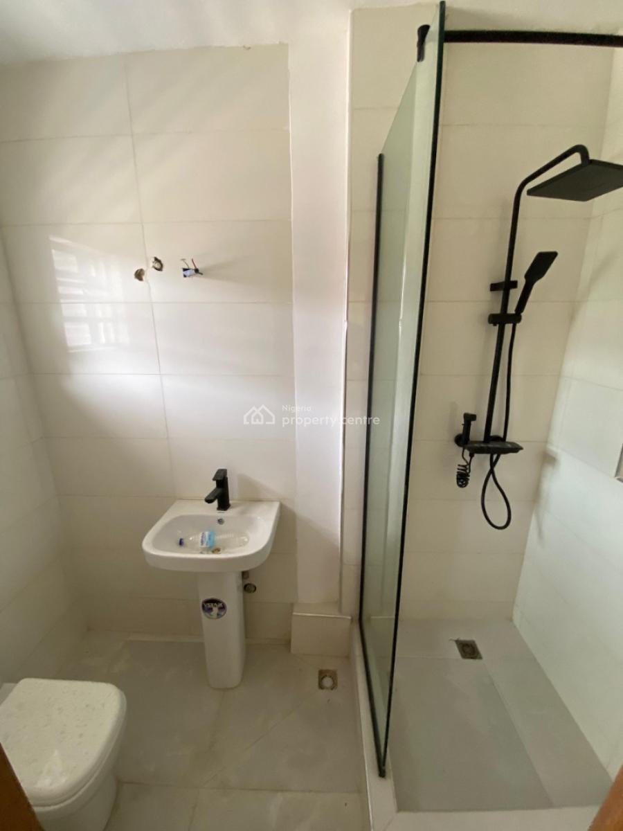 Newly Built Luxury 2 Bedroom Flat with Elevator and Gym, Lekki Phase 1, Lekki, Lagos, Flat / Apartment for Sale