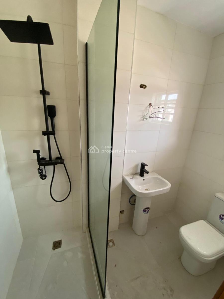 Newly Built Luxury 2 Bedroom Flat with Elevator and Gym, Lekki Phase 1, Lekki, Lagos, Flat / Apartment for Sale