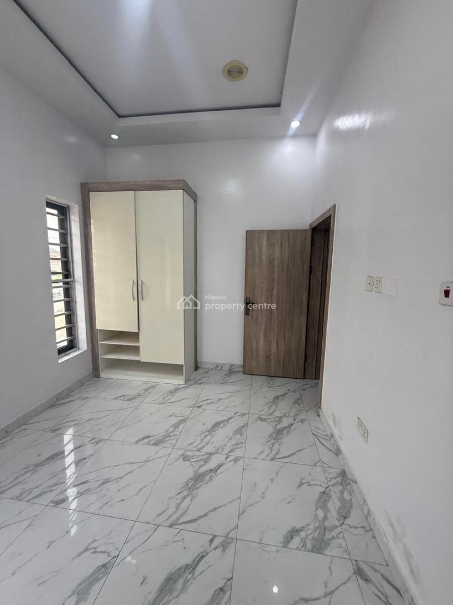 Semi Master Bedroom in a Secured Estate, Ikota Villa Lekki Lagos, Ikota, Lekki, Lagos, Self Contain (single Rooms) for Rent